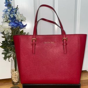 Jet Set Travel Scarlett Tote